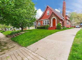 6004 Cherry St, Kansas City, MO 64110