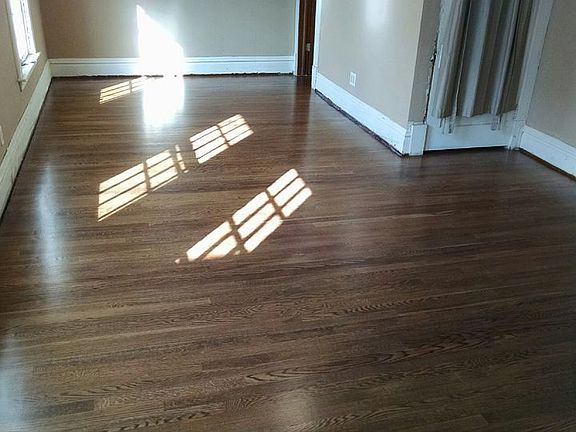 2nd image of 340 Diamond Ave SE