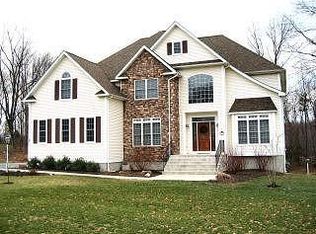 30 W Barrett Hill Rd, Hopewell Junction, NY 12533