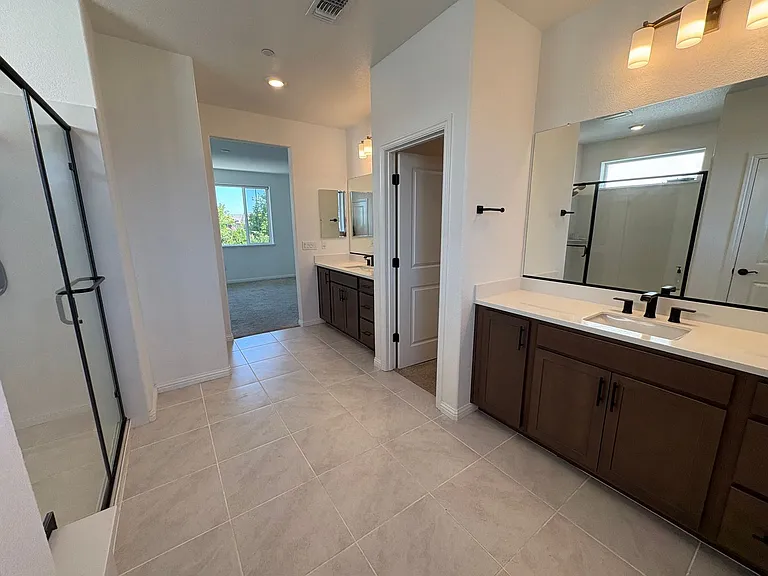 204 Wooley Creek Way — Photo 9