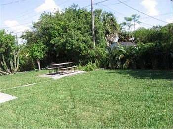 2nd image of 107 SW 11th Ave