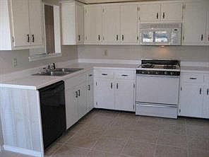 4th image of 8011 Logwood Dr