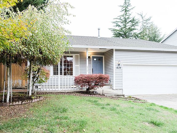 2nd image of 819 N Alexandra Dr