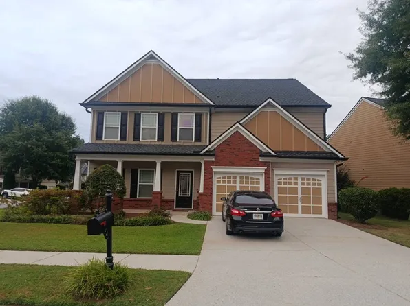 2020 Village Green Dr, Fairburn, GA 30213