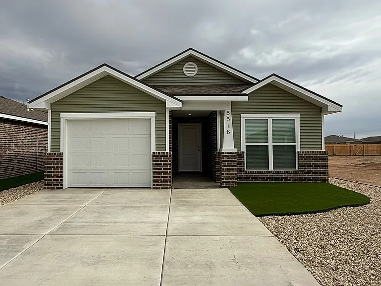 5518 Rice St — Photo 1