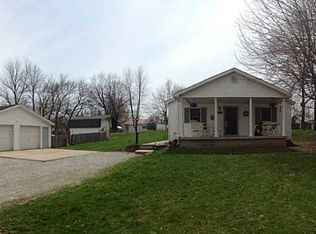 105 Branch St, Carthage, IN 46115