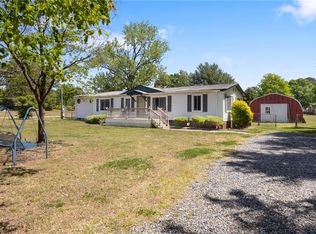 3163 Ambrose Rd, Hayes, VA 23072