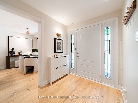 4th image of 2366 Devon Rd