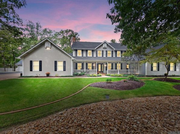 19 Jacks Cabin Dr, Defiance, MO 63341