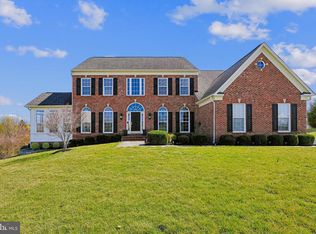 38766 Rambling Farm Dr, Hamilton, VA 20158