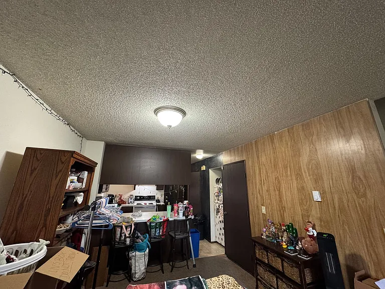 2111 Knox Ave #7 — Photo 13