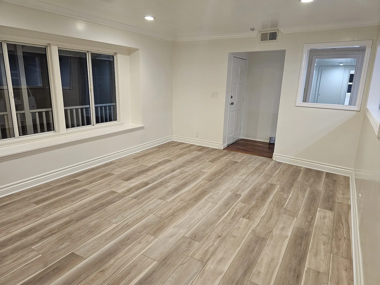 4 bed, 1526 sqft, $6,100 — Photo 3