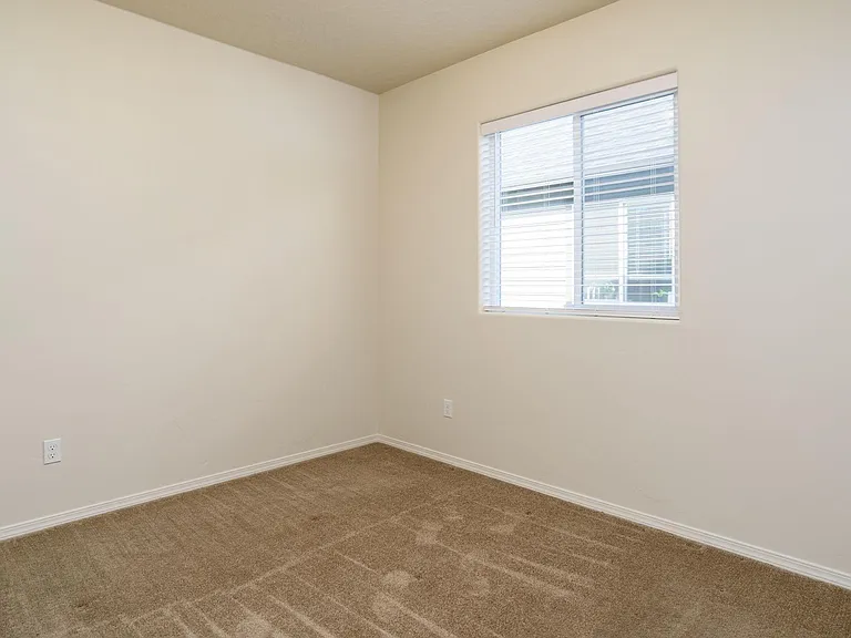 7516 W Corona Dr — Photo 12