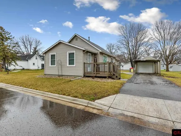602 S Hunt St, Lake Crystal, MN 56055