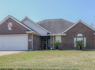 2992 Community Dr, Alvin, TX 77511