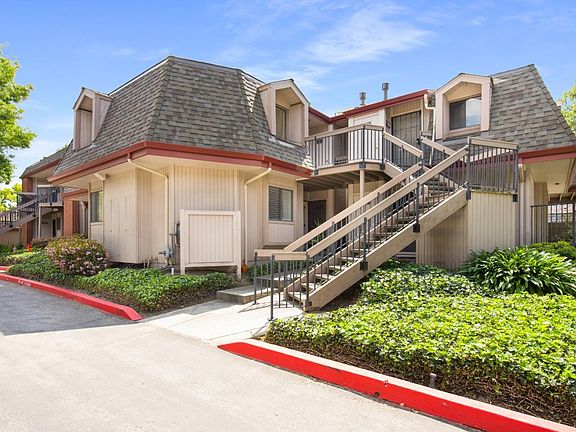 2nd image of 3059 Shadow Springs Pl