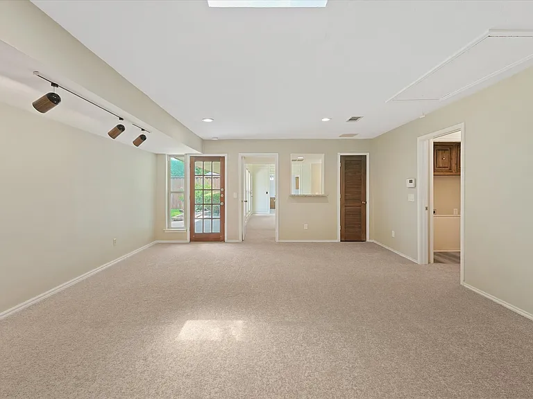 1617 Idyllwild Ct — Photo 18