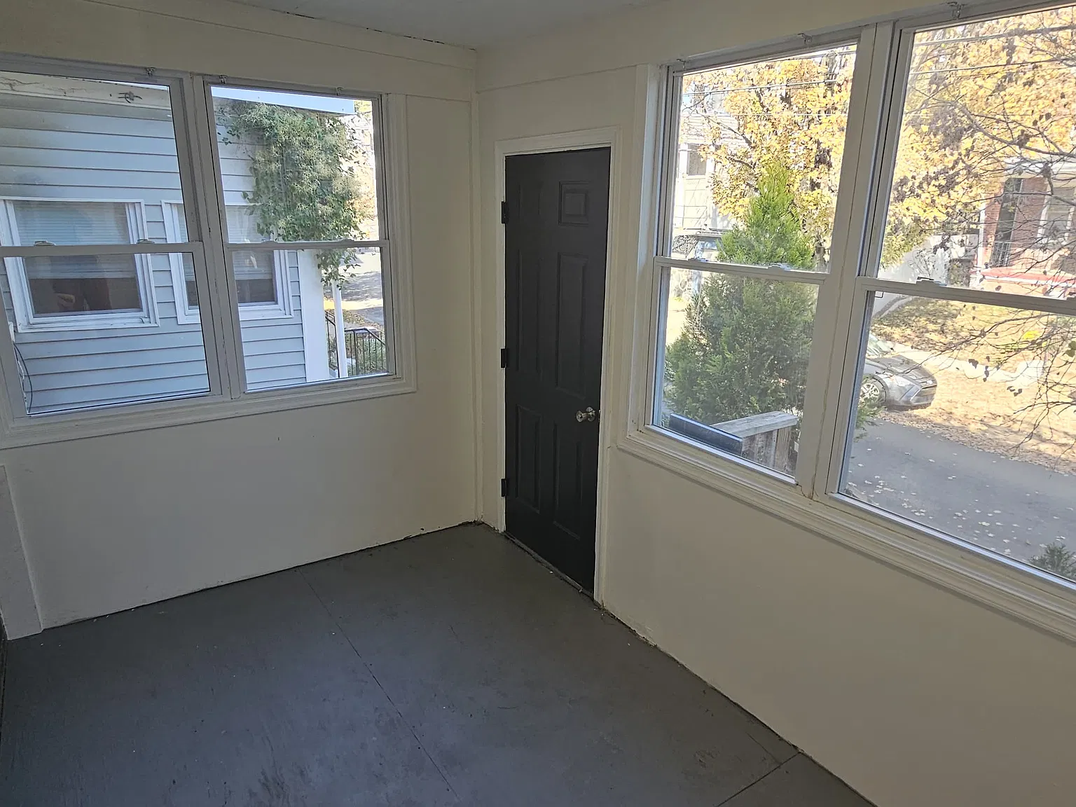 3 bed, 1.5 bath, 1400 sqft, $1,895 — Photo 2