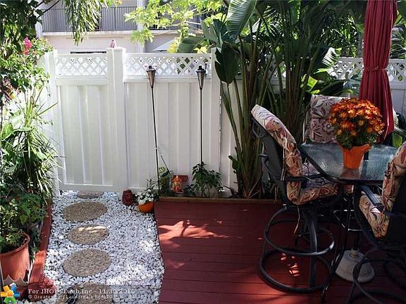 2nd image of 234 SE 10th Ave #234