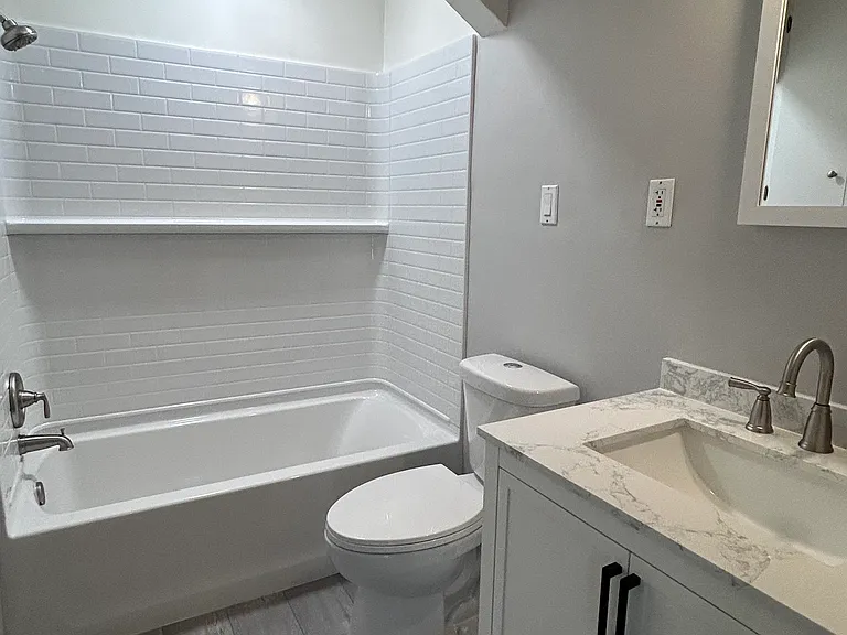 311 Catalpa Dr — Photo 4