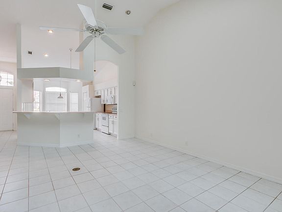 5th image of 360 Shell Cove Dr