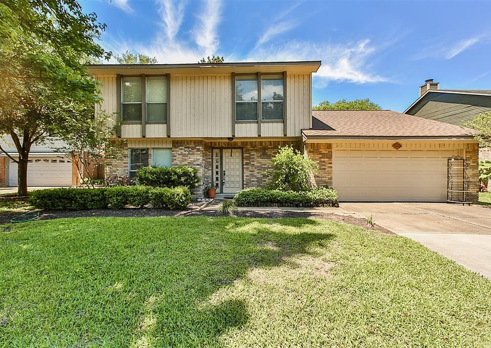 1st image of 8515 Pearl Lake Dr
