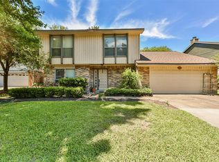 8515 Pearl Lake Dr, Houston, TX 77095