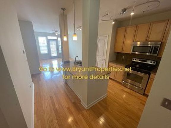 2nd image of 3000 Vanderbilt Pl APT 412