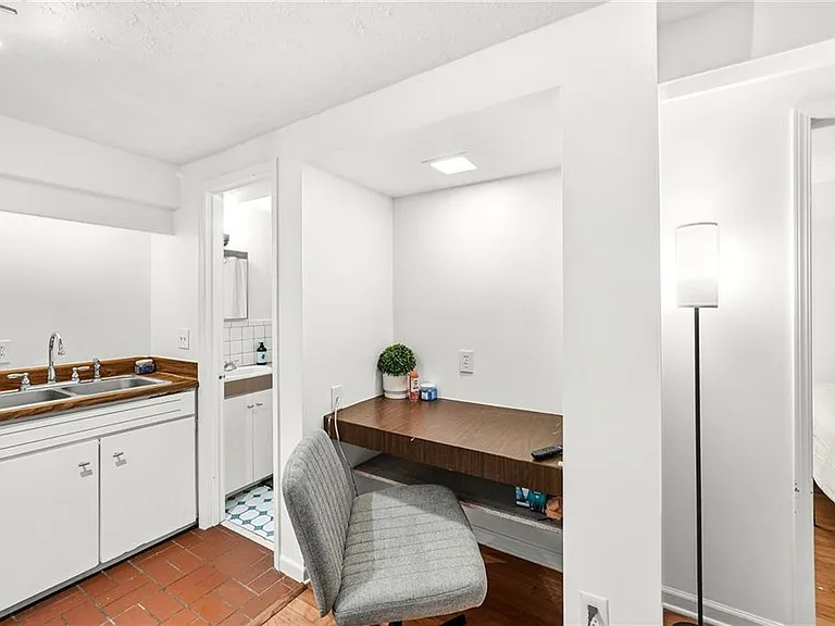 3635 Cantrell Rd NE #3 — Photo 6