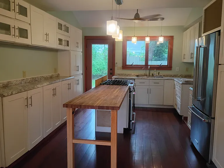 118 Park Ln #B — Photo 10