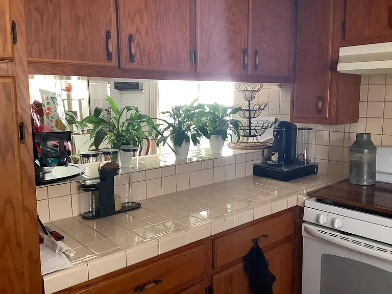 1329 N Ditman Ave — Photo 10