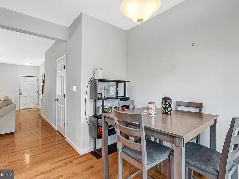 8628 Ellesmere Way — Photo 6