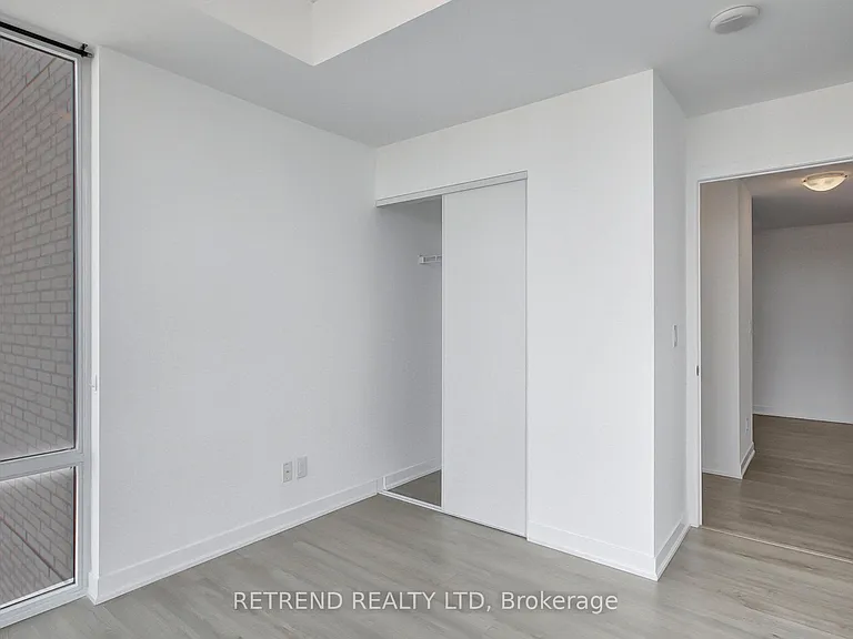 85 Duke St W #1504 — Photo 16
