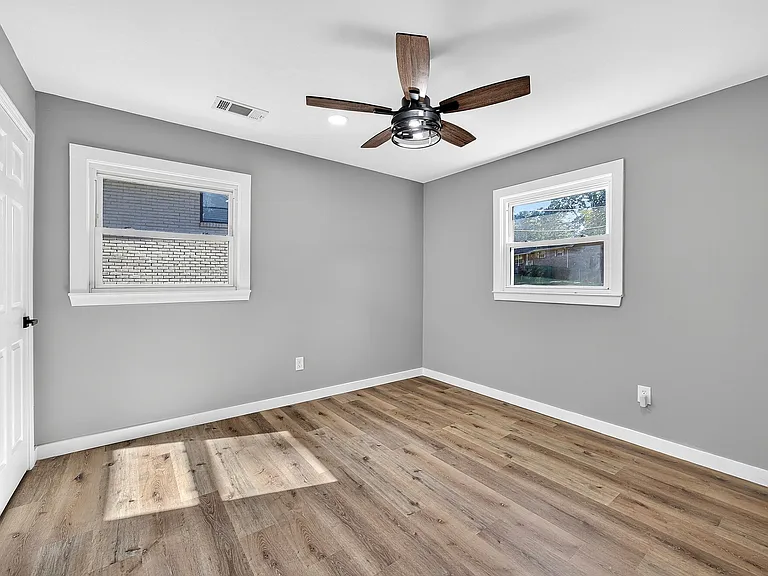 1864 Glen Echo Dr — Photo 9