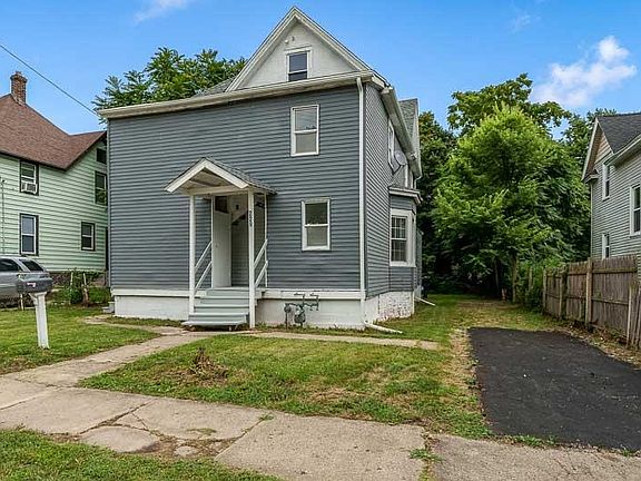 2nd image of 229 Forest Ave
