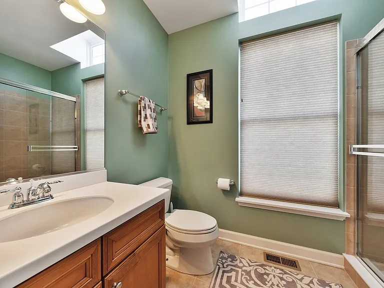 28 Lakeview Pl #28 — Photo 13