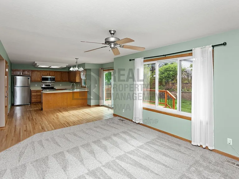 8912 Highland Oaks Dr — Photo 8