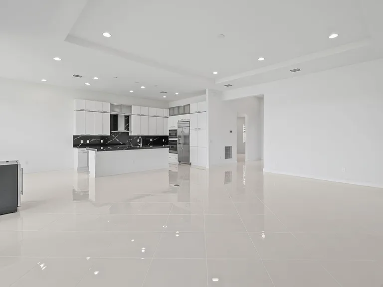 9019 SW Terzi Way — Photo 11