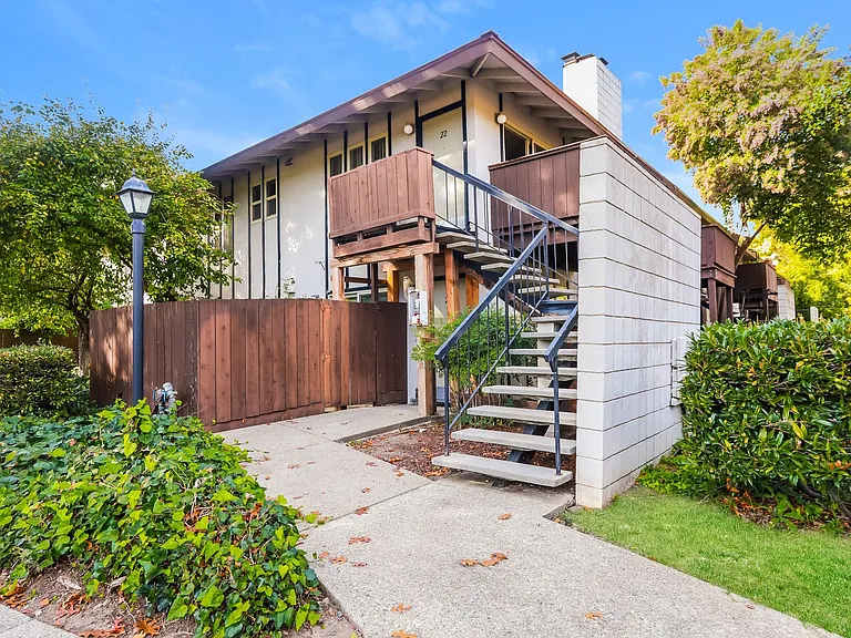 Beautiful, Quiet Community - Just Minutes from Downtown Walnut Creek — Photo 19