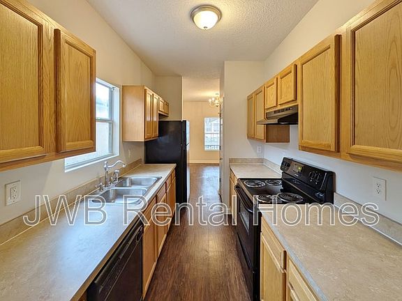 2nd image of 8418 Oden Ave