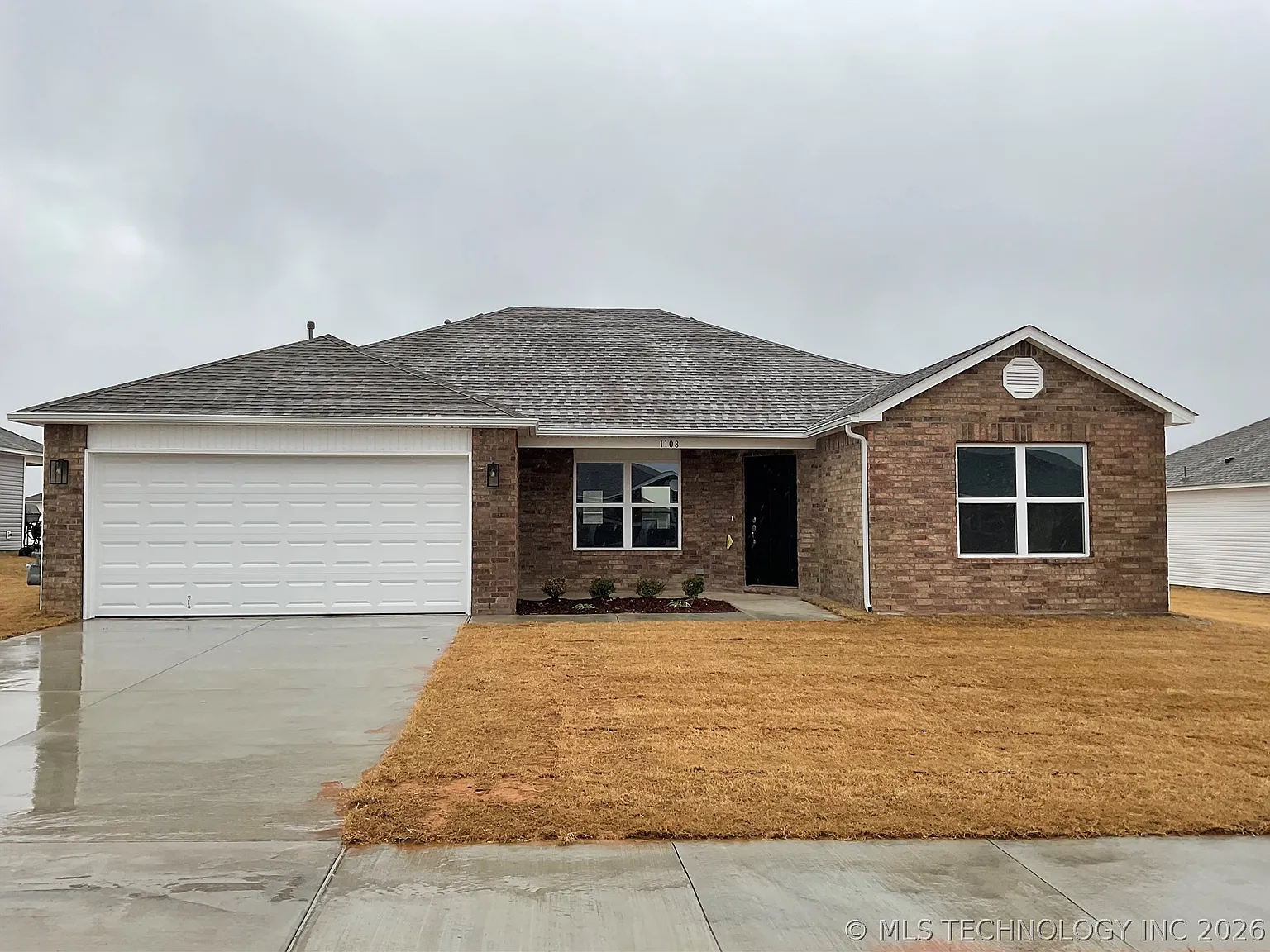 4 bed, 2.0 bath, 1694 sqft, $1,850 — Photo 1