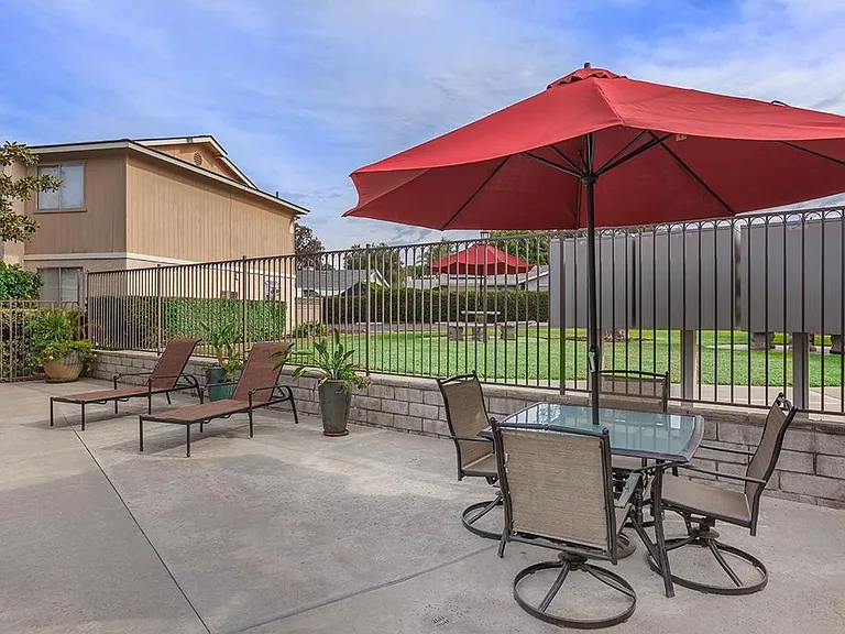 Lamar Garden Townhomes — Photo 49