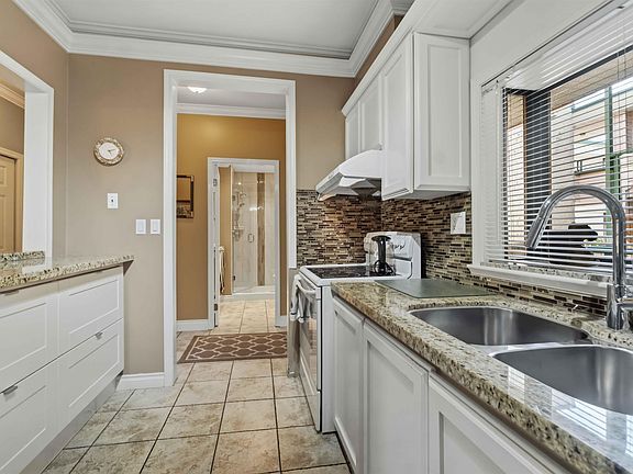 3rd image of 7300 Gilbert Rd #206