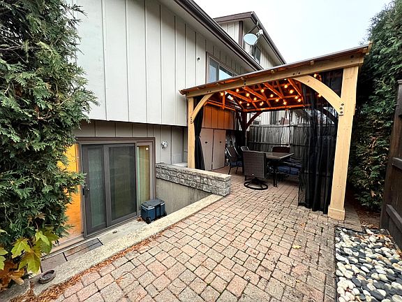 2nd image of 731 Circle Dr