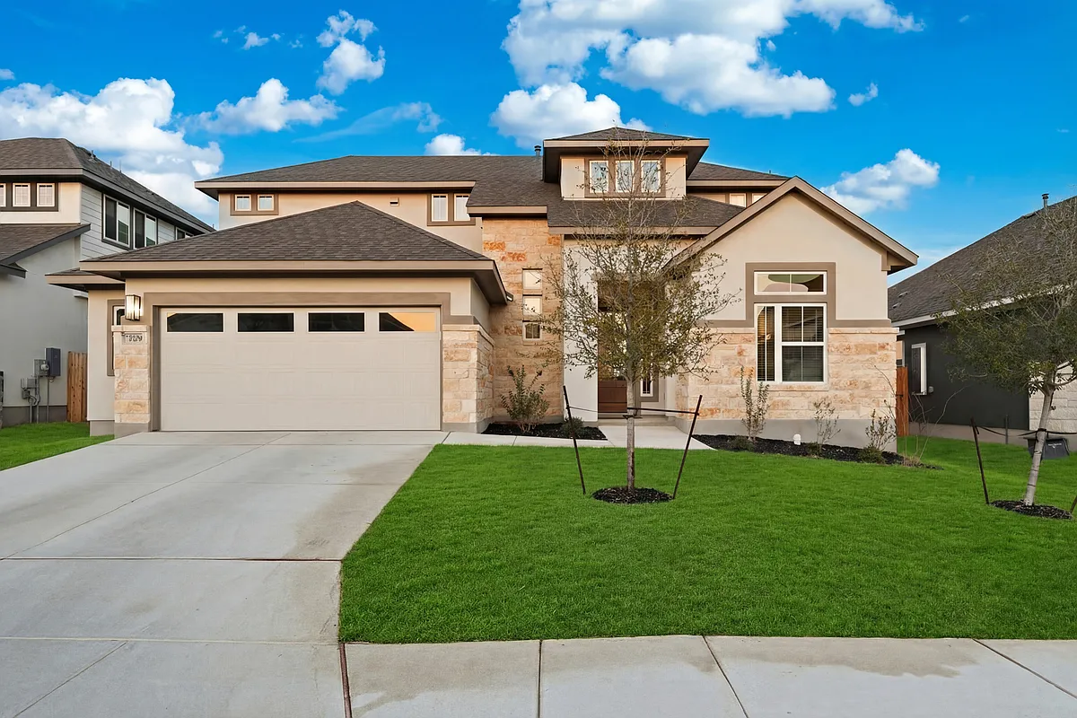 Building Photo - 3709 Pin Oak Hls