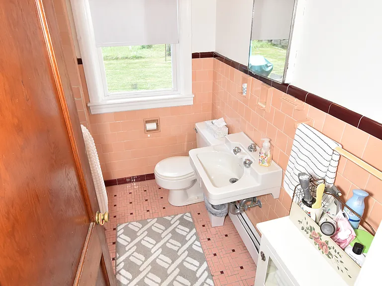 41 Caswell St — Photo 29