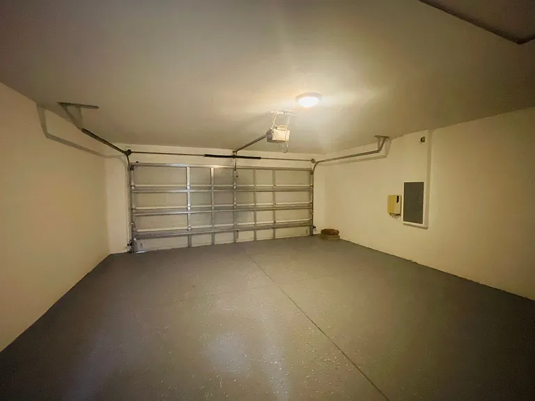 404 Cinnamon Dr — Photo 16