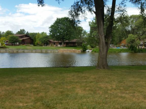 4th image of 3713 Kawkawlin River Dr.