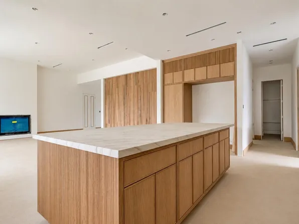 1734 Hollister St, Houston, TX 77055