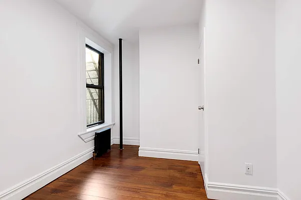 Rented by Compass | media 7